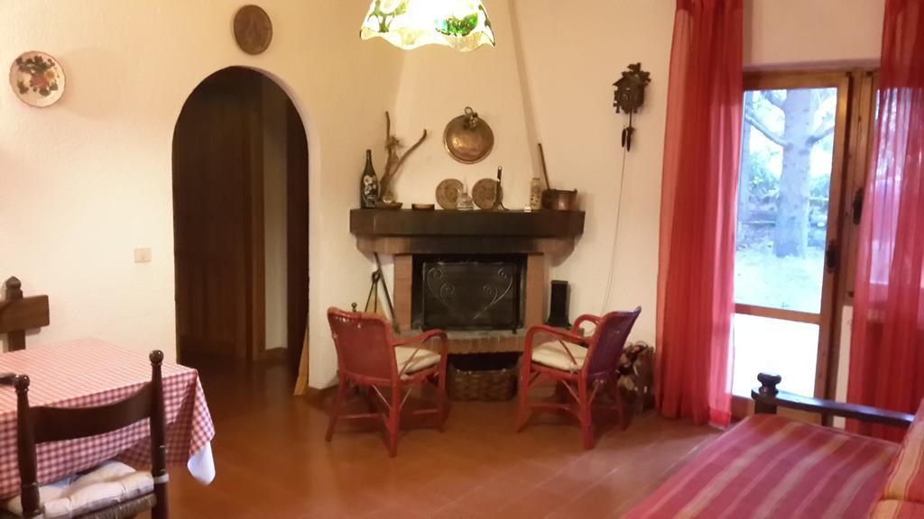 Appartamento Roccione オヴィンドリ 部屋 写真